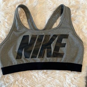 ❗️SOLD❗️Nike Lightweight Sports Bra